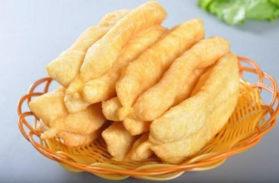 學(xué)炸油條要多少錢學(xué)費(fèi)，培訓(xùn)費(fèi)用在1000元至2000元左右