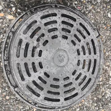 井蓋為什么是圓的，為什么不能踩下去（會(huì)爆炸）